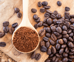 κόκκοι καφέ και πώς επιδρά στην εμμηνόπαυση