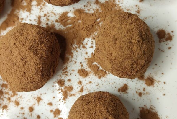 Tiramisu Balls Χωρίς Ζάχαρη – Γλυκάκι με Βρώμη, Καφέ & Κακάο